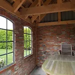 Schaeferhaus